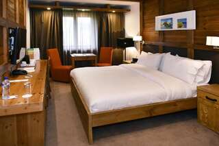 Отель Four Points by Sheraton Kolasin Колашин Номер «Премиум»-3