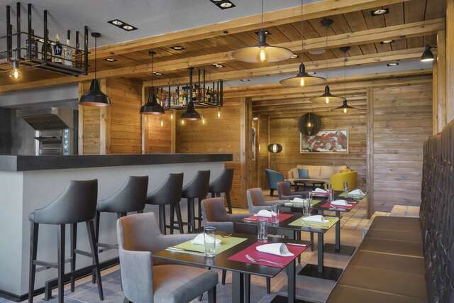 Отель Four Points by Sheraton Kolasin Колашин-26