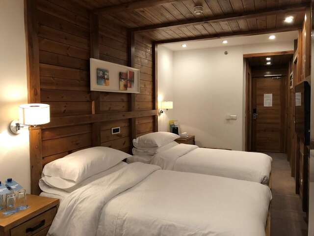 Отель Four Points by Sheraton Kolasin Колашин-9